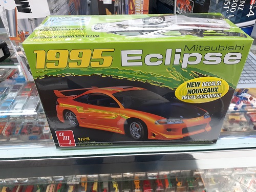 AMT 1995 Mitsubishi Eclipse Model Kit 1 25