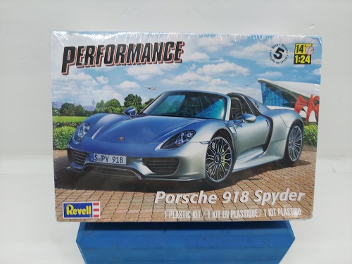Revell Performance Porsche 918 Spyder Model Kit 1/24 - Double Play Hobby  Consignments